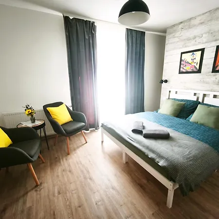 Olivin - Private With Bathroom 3*