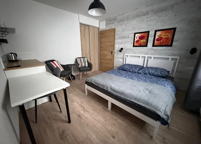 Olivin - Private With Bathroom Pensjonat 3*