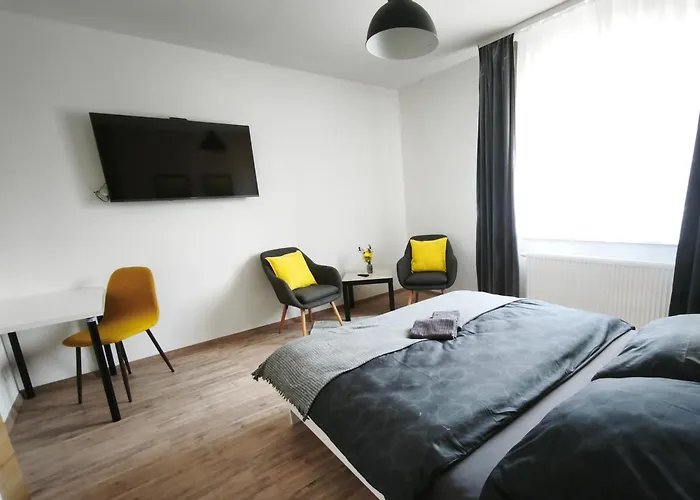 Olivin - Private With Bathroom Banska Bystrica